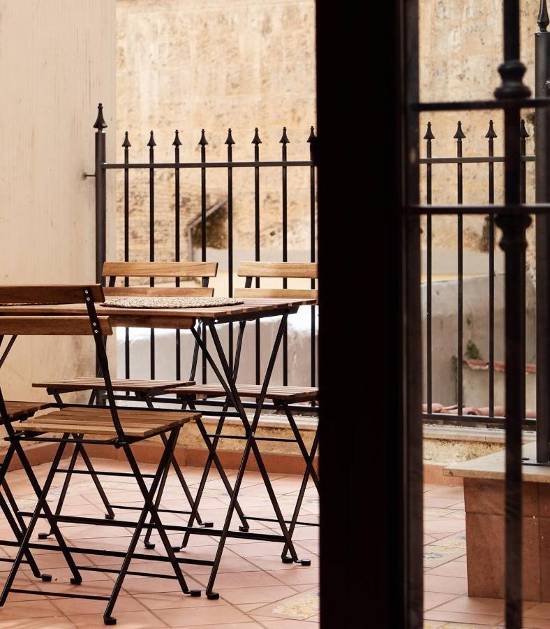 Blu Suites And Apartments Bari Buitenkant foto